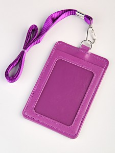 YR Карман для пропуска на ленточке J-020